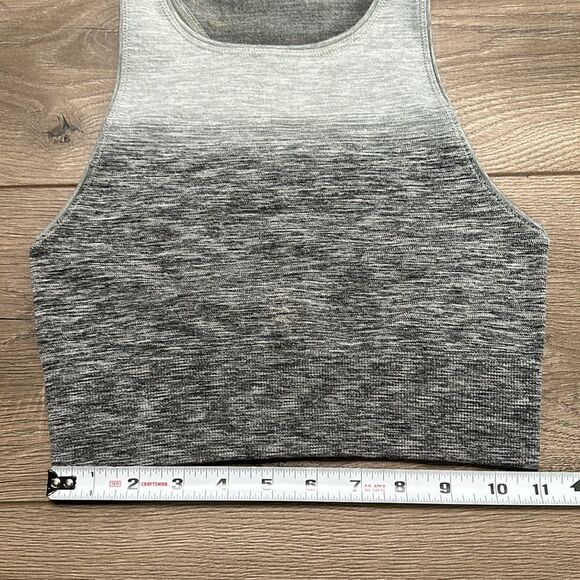 Lululemon Balance & Resist Seamless Crop Tank Grey Ombré Size 4 - Picture 6 of 6
